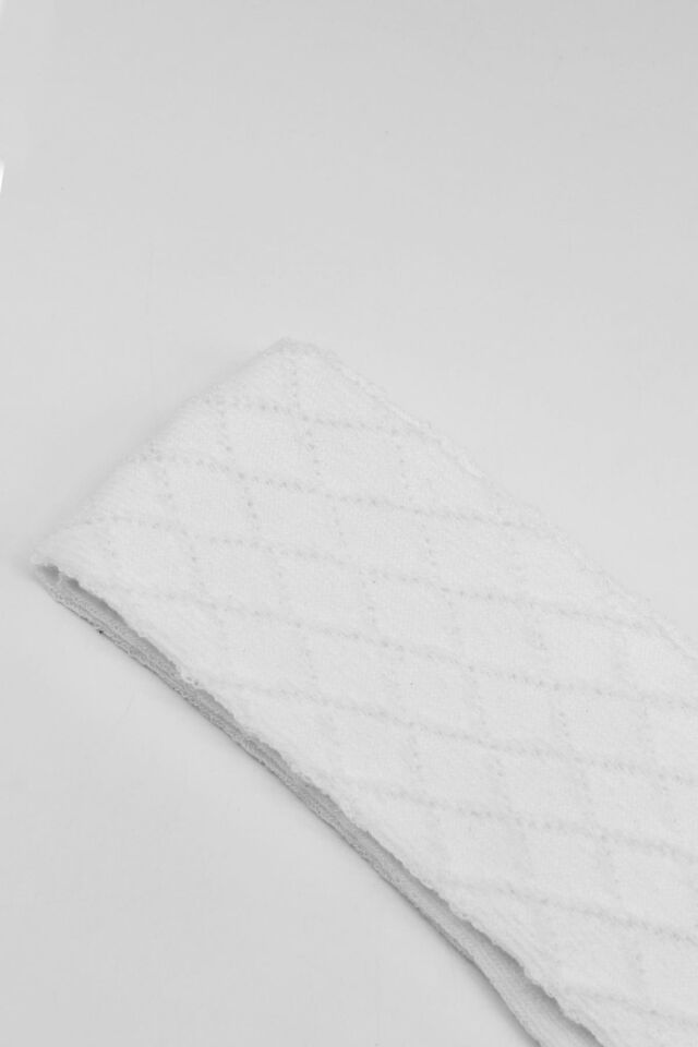 Bistyle Tekli Ekose Kabartma Penye Külotlu Çorap BS50105 Beyaz