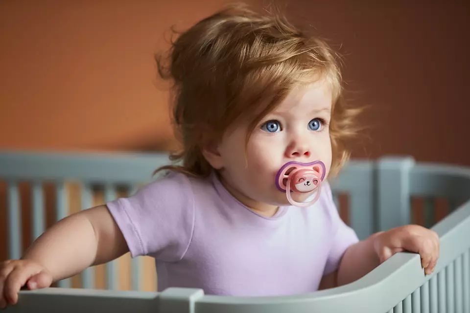 Philips Avent Ultra Air Emzik 18+ Ay Kız