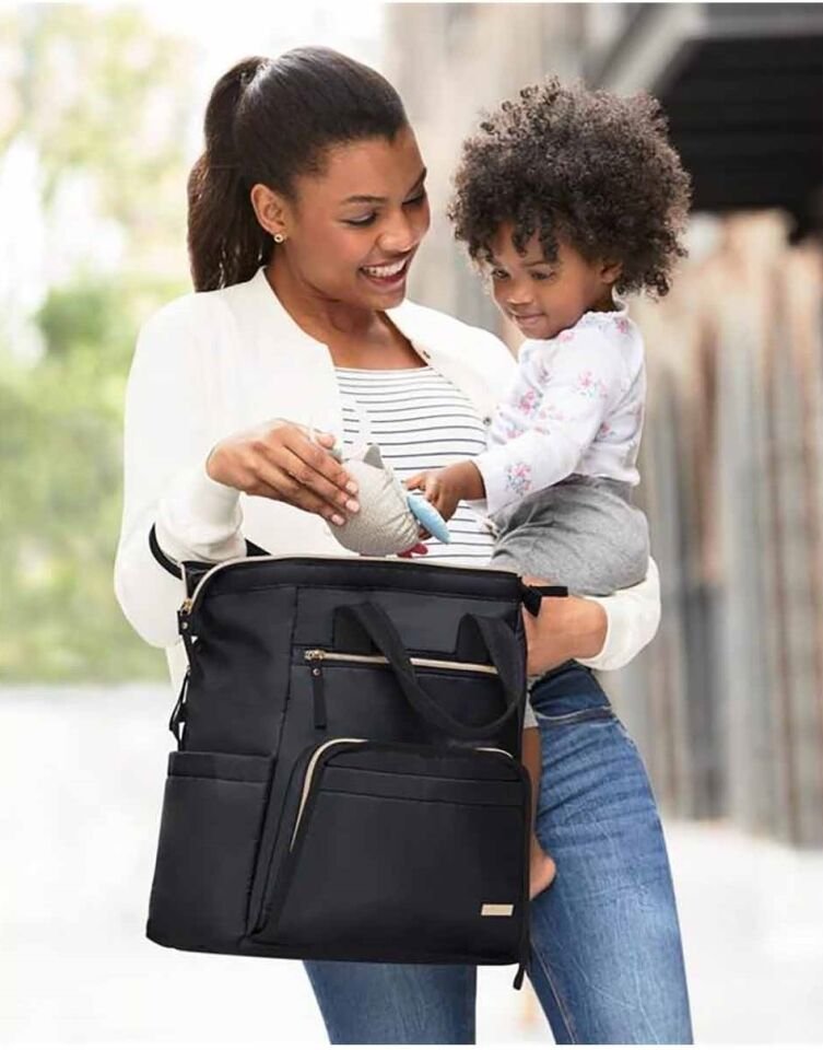 Skip Hop Main Frame El Çantası Siyah