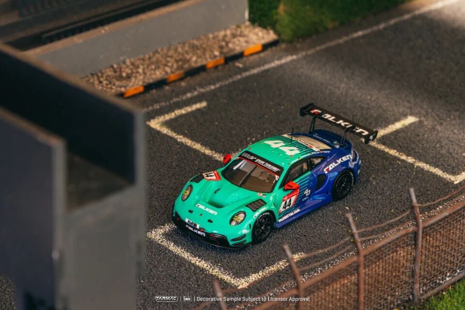 Tarmac Works X iXO Models 1/64 Porsche 911 GT3 R Nürburgring 24h 2023 #44