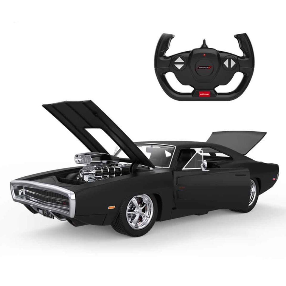 Sunman Dodge Charger R/T Sesli ve Işıklı Uzaktan Kumandalı Araba 1:16 1970